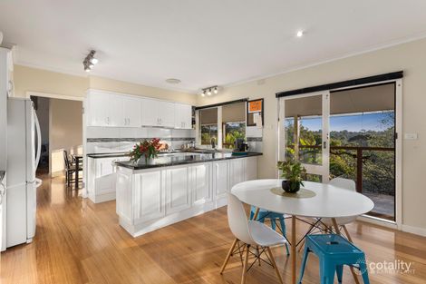 Property photo of 1 Lara Court Doncaster VIC 3108