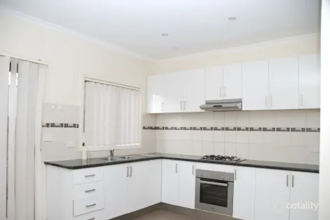 Property photo of 4/937 Heatherton Road Springvale VIC 3171