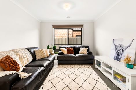 Property photo of 34 Serpells Way Cranbourne East VIC 3977