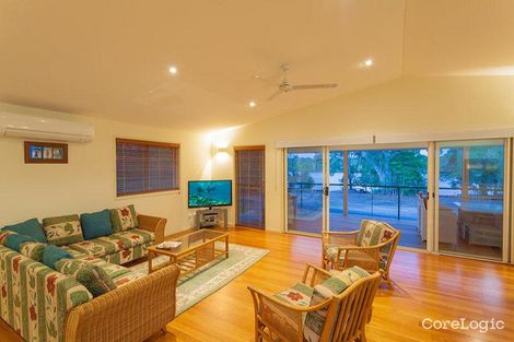 Property photo of 157 Lake Weyba Drive Noosaville QLD 4566