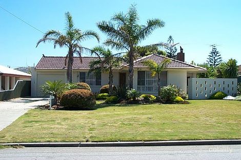 Property photo of 14 Edgewater Road Safety Bay WA 6169