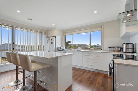 Property photo of 6 Dimboola Way Orange NSW 2800