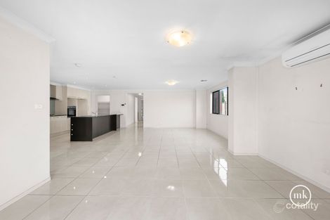 Property photo of 7 Woodridge Crescent Doreen VIC 3754