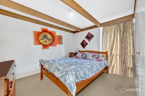 Property photo of 12 Peacock Close Mill Park VIC 3082