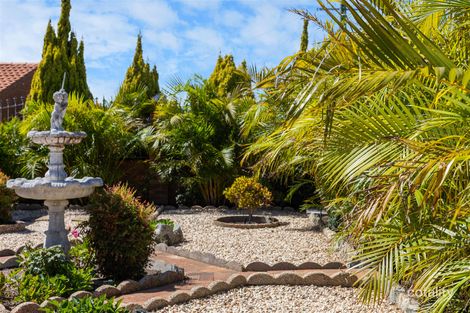 Property photo of 4 Hobley Way Spearwood WA 6163