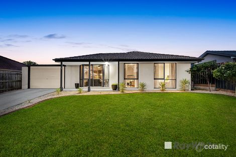63 Strathavan Dr, Berwick, VIC 3806