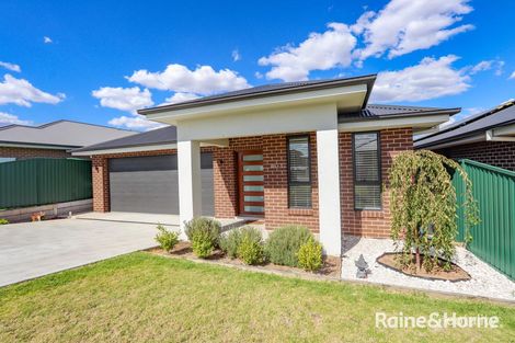 16a Wallace Way, Kelso, NSW 2795