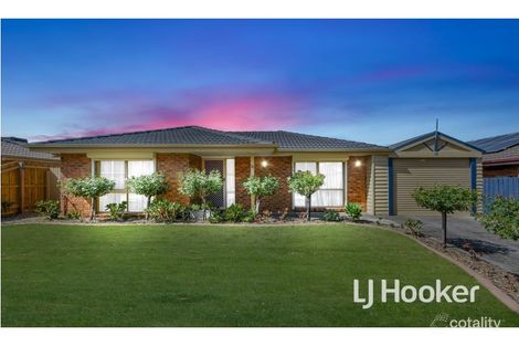 18 Amber Dr, Hampton Park, VIC 3976