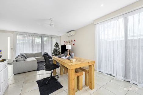Property photo of 2/39 Gordon Street Labrador QLD 4215