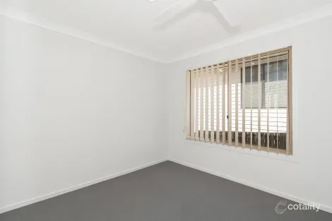 Property photo of 32 Silver Gull Street Coomera QLD 4209