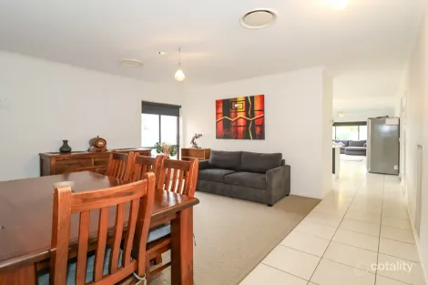 Property photo of 2 Dundas Lane Swan Hill VIC 3585