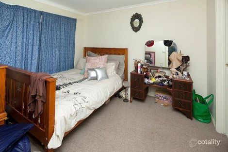 Property photo of 4 Hayes Court Pakenham VIC 3810