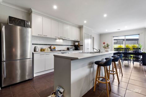 Property photo of 8 Pemberton Place Miners Rest VIC 3352