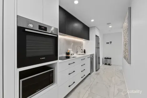 Property photo of 204/9 Lambert Street Kangaroo Point QLD 4169