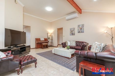 Property photo of 22 Heatherlea Parkway Leeming WA 6149