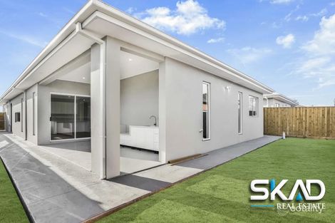 Property photo of 10 Islington Street Wollert VIC 3750