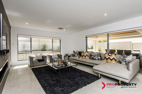 Property photo of 31A Gwelup Street Karrinyup WA 6018