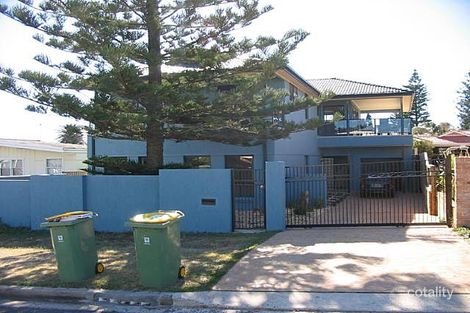 24 Leonard St, The Entrance North, NSW 2261