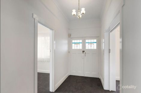 Property photo of 18 Iris Road Glen Iris VIC 3146