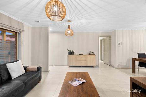 Property photo of 2/18 Winter Place Jerrabomberra NSW 2619