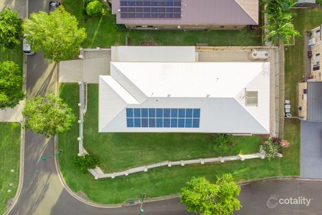 Property photo of 1 Kingham Place Carindale QLD 4152