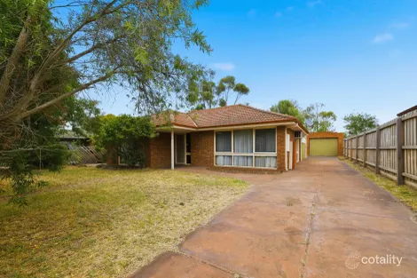 4 Gleneagles Dr, Sunbury, VIC 3429