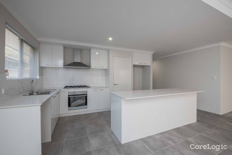 Property photo of 219 Bridgewater Drive Kallaroo WA 6025