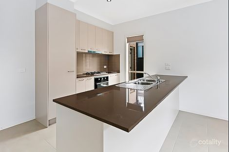 Property photo of 2 Riegelhuth Street Craigieburn VIC 3064