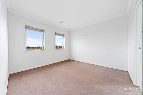 Property photo of 2 Riegelhuth Street Craigieburn VIC 3064