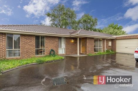 4a Ambleside Cres, Berwick, VIC 3806