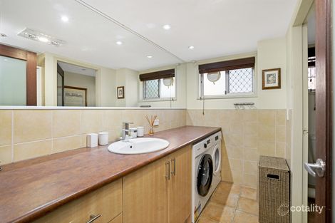 Property photo of 4/70 Marine Parade Miami QLD 4220