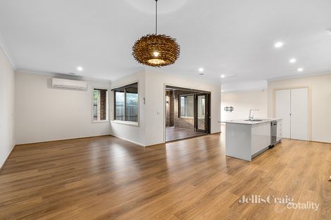 Property photo of 4 Secluded Place Doreen VIC 3754