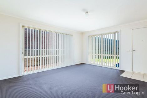 Property photo of 6/5 Glenda Court Pakenham VIC 3810