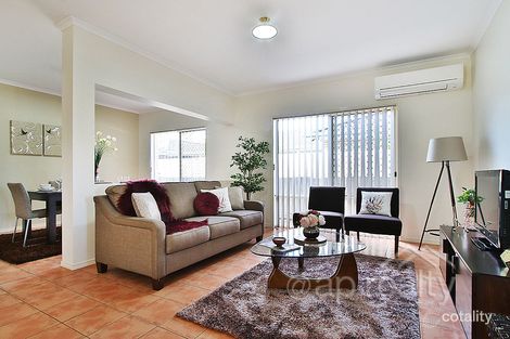 Property photo of 80 Cascade Drive Forest Lake QLD 4078