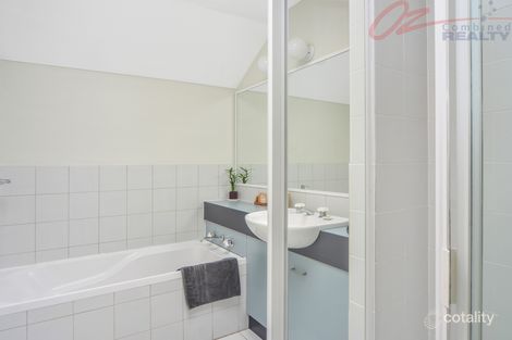 Property photo of 11 The Promenade Manyana NSW 2539