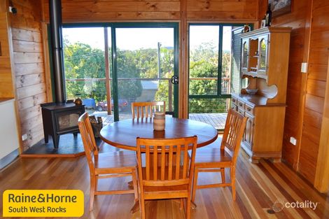 Property photo of 9 Entrance Street South West Rocks NSW 2431
