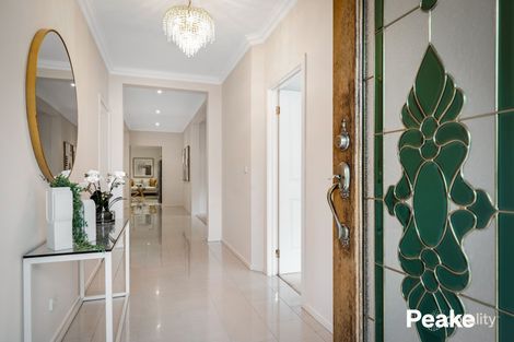 Property photo of 34 Moondarra Drive Berwick VIC 3806