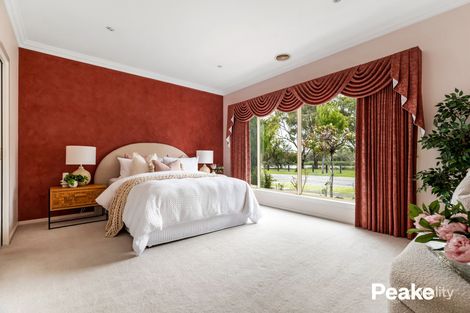 Property photo of 34 Moondarra Drive Berwick VIC 3806