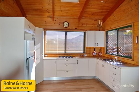 Property photo of 9 Entrance Street South West Rocks NSW 2431