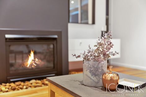 Property photo of 6 Raphael Rise South Morang VIC 3752