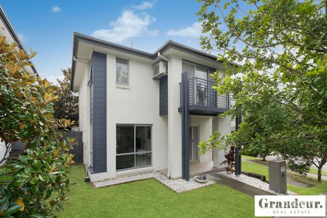 32 Stanley Ave, Middleton Grange, NSW 2171
