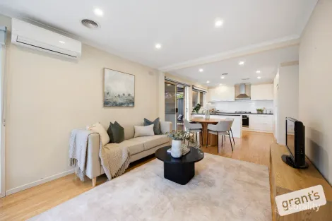 Property photo of 1/19 Apex Street Dandenong North VIC 3175