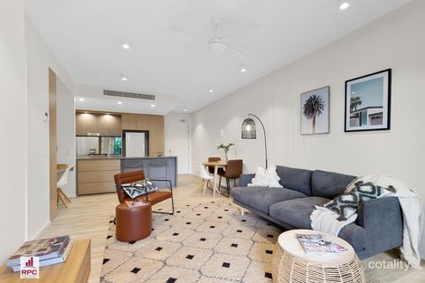 Property photo of 102/36 Anglesey Street Kangaroo Point QLD 4169
