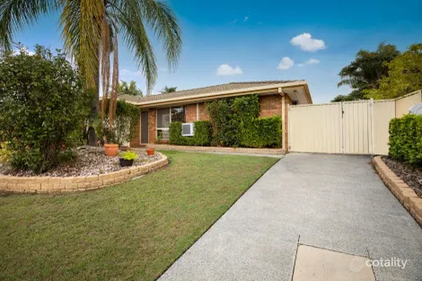 1/8 HOLLYWOOD PL, OXENFORD, QLD 4210