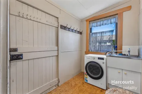 Property photo of 4 Simpson Street Somerset TAS 7322
