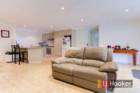 Property photo of 82 Fieldstone Boulevard Beaconsfield VIC 3807