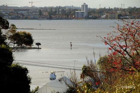 4 Thurloe St, Bicton, WA 6157