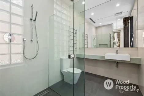 Property photo of 1/18 Davisons Place Melbourne VIC 3000