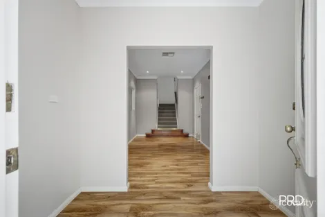 Property photo of 23 Syncarpia Way Winmalee NSW 2777