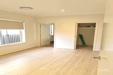 Property photo of 31 Brindle Parkway Box Hill NSW 2765